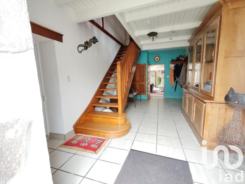 Maison - 239 m² - 9 pièces