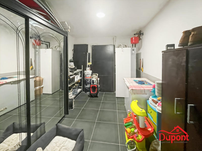 Maison traditionnelle - 168 m² - 7 pièces