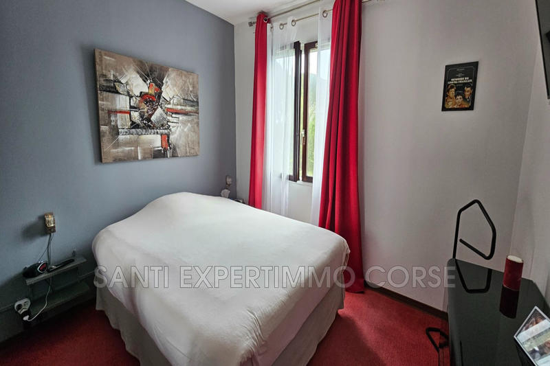 Maison - 121 m² - 5 pièces