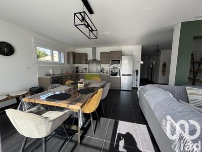 Maison - 96 m² - 4 pièces