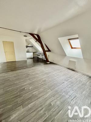 Maison - 245 m² - 12 pièces