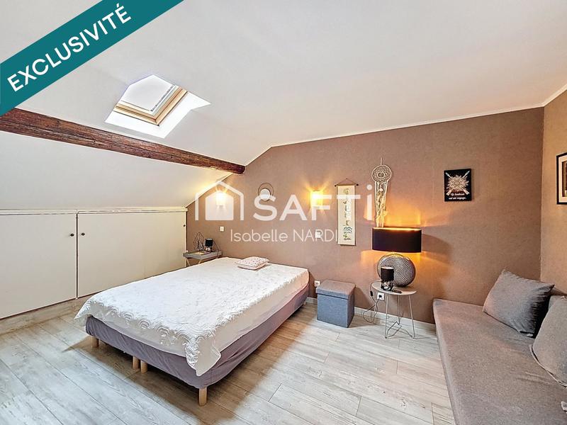 Maison - 174 m² - 6 pièces