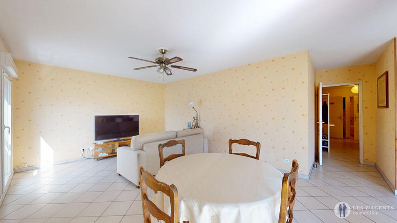 Appartement - 82 m² - 4 pièces