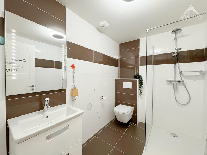 Appartement - 166 m² - 5 pièces