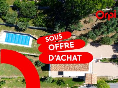 Maison - 208 m² - 5 pièces