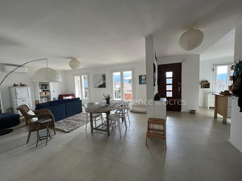 Maison - 97 m² - 4 pièces