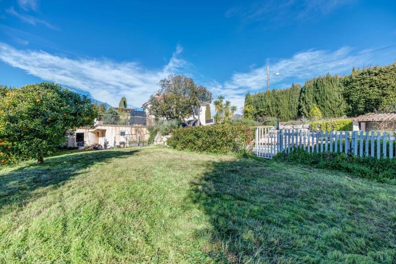 Maison - 215 m² - 7 pièces