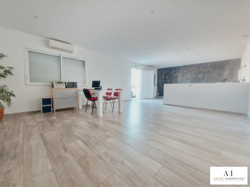 Local d'activités - 77 m² - 3 pièces