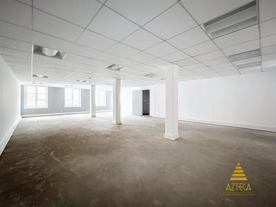 Bureau - 1 002 m²