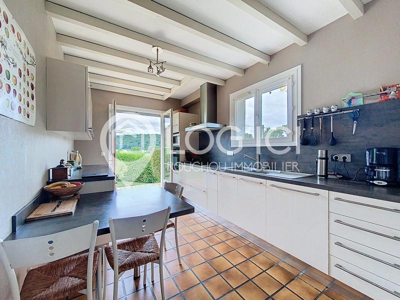 Maison - 138 m² - 6 pièces