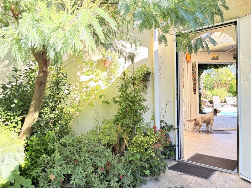 Maison - 326 m² - 10 pièces