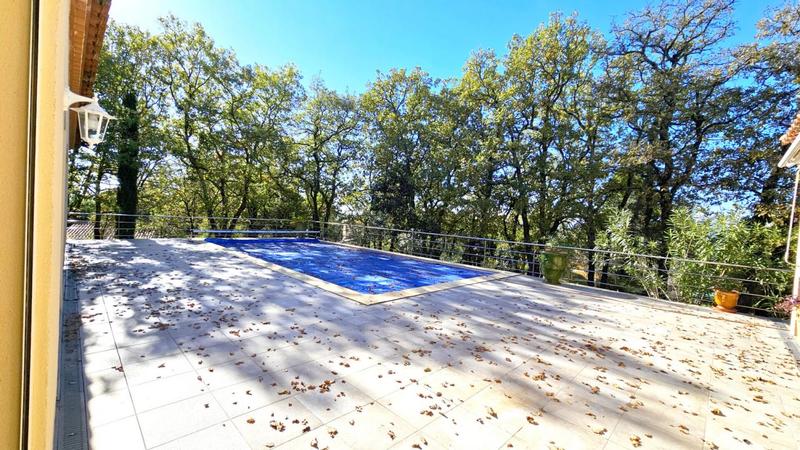 Maison - 143 m² - 5 pièces