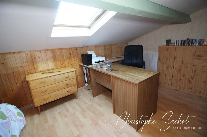 Maison - 198 m² - 9 pièces