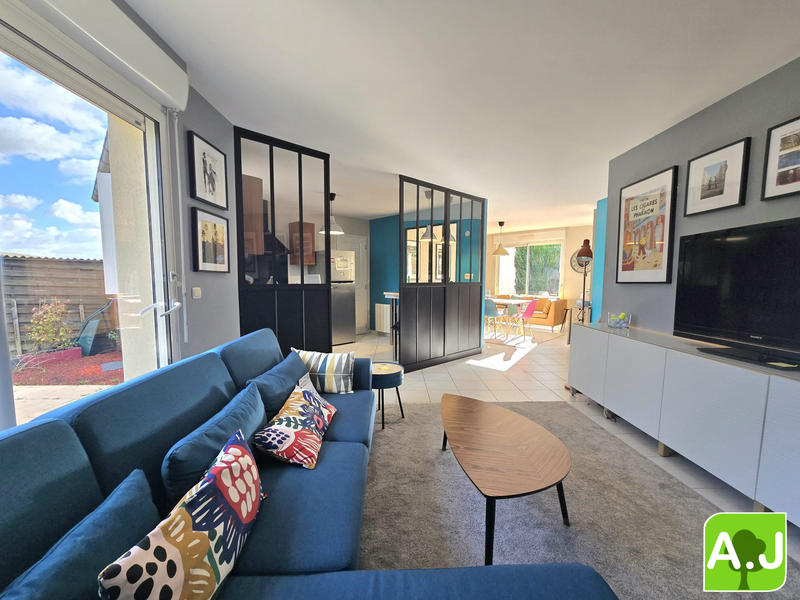 Maison - 90 m² - 5 pièces