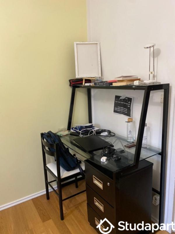 Chambre - 11 m² - 1 pièce