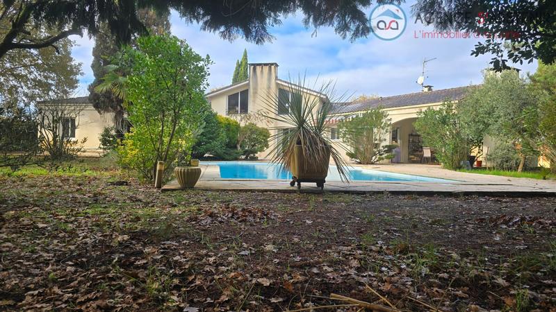 Maison - 258 m² - 7 pièces