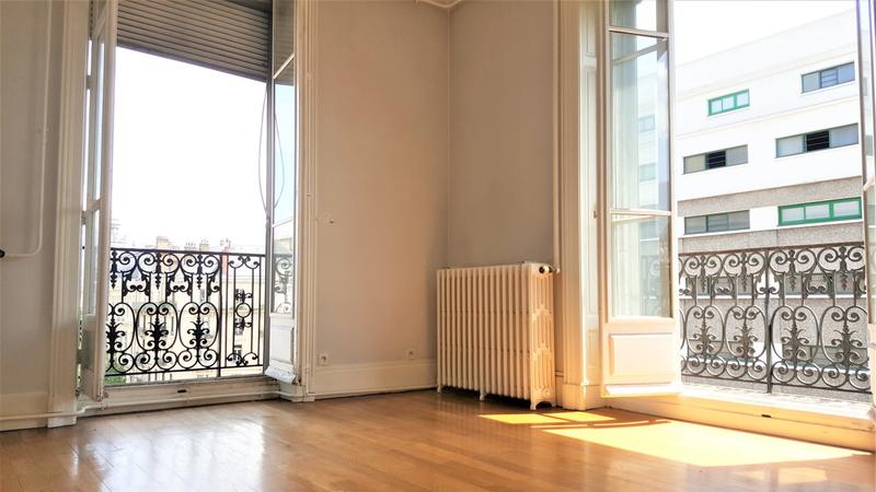 Appartement - 157 m² - 4 pièces