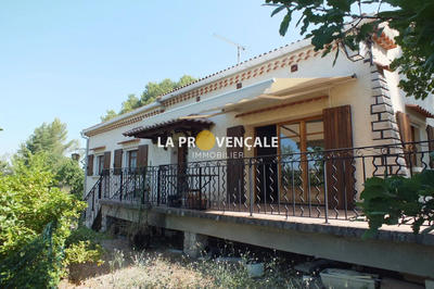 Villa - 90 m² - 4 pièces