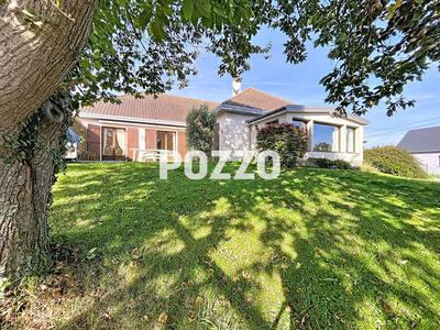 Maison - 302 m² - 9 pièces