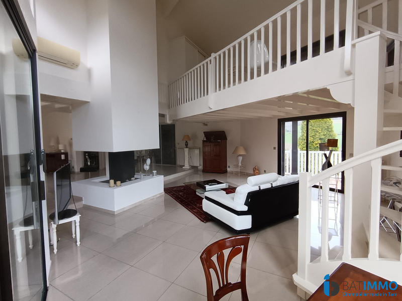 Villa - 180 m² - 6 pièces