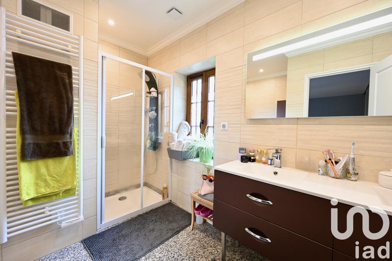 Maison - 175 m² - 8 pièces