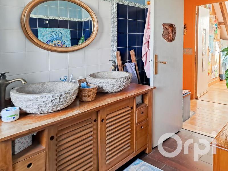 Maison - 183 m² - 7 pièces