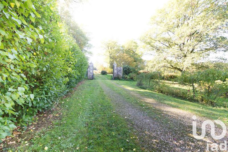 Maison - 249 m² - 7 pièces