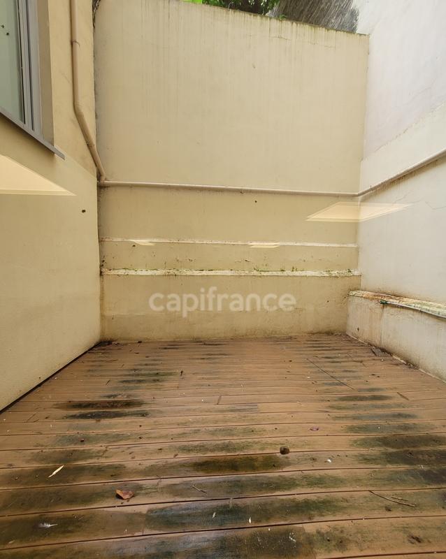 Local commercial - 200 m² - 4 pièces