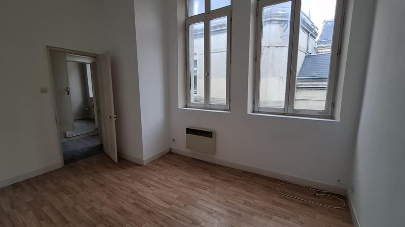 Appartement - 80 m² - 5 pièces