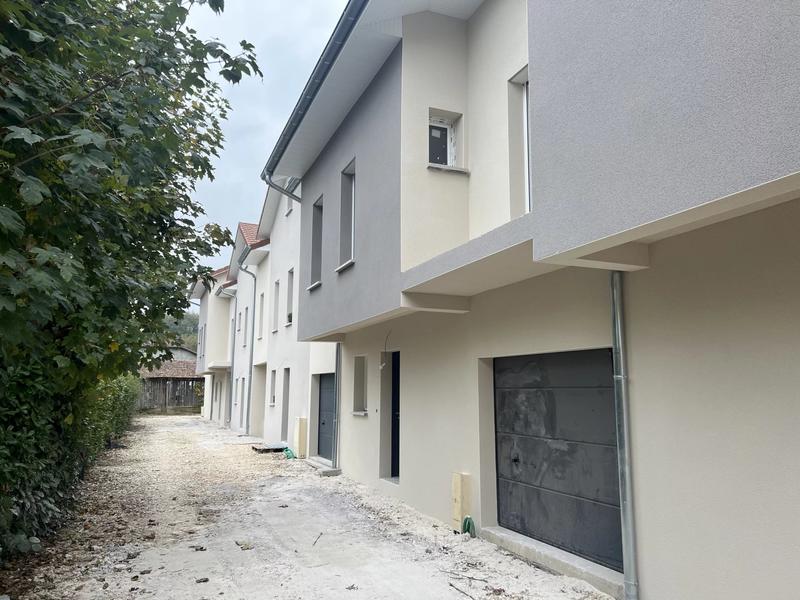 Maison - 96 m² - 5 pièces