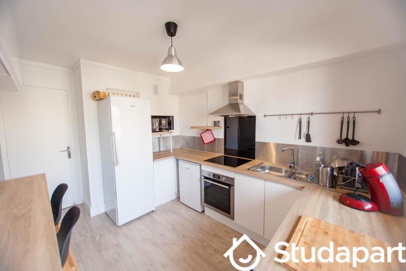 Chambre - 12 m² - 1 pièce