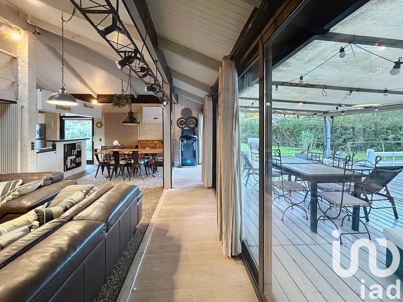 Maison - 137 m² - 5 pièces