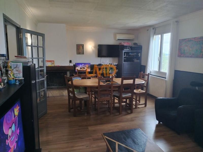 Maison - 195 m² - 8 pièces