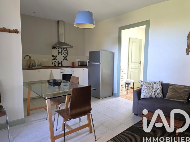 Maison - 335 m² - 10 pièces