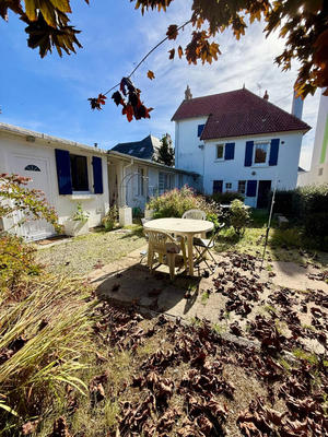 Maison - 145 m² - 8 pièces