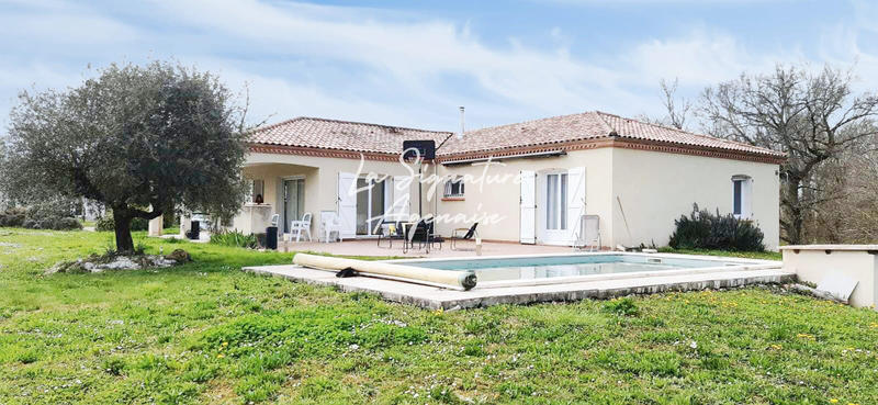 Maison - 159 m² - 6 pièces