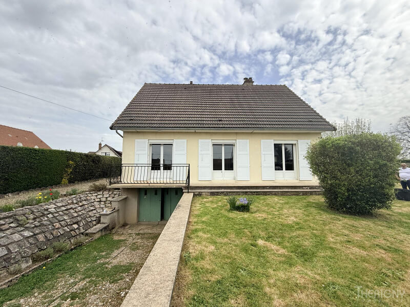 Maison - 95 m² - 4 pièces