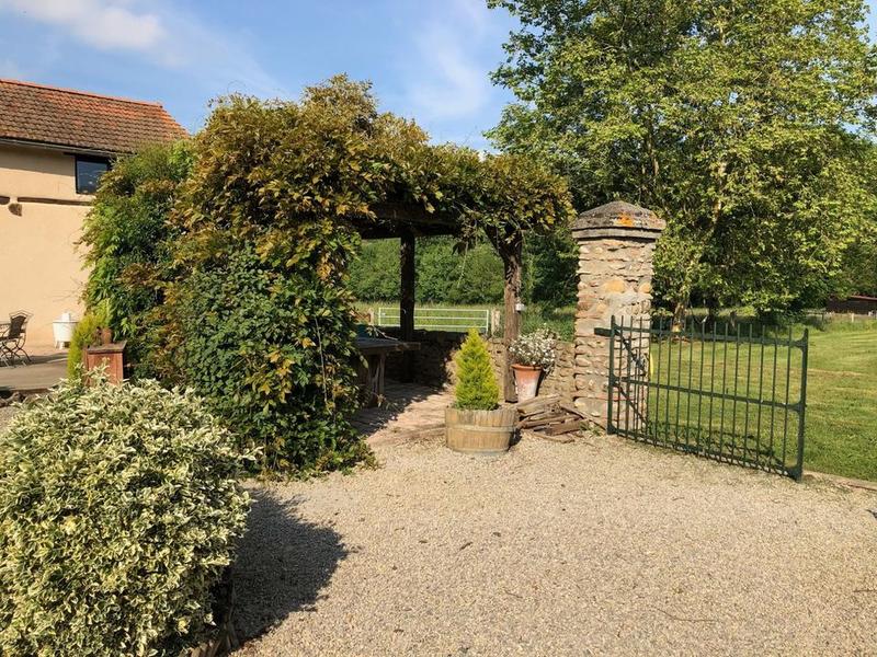 Maison ancienne - 450 m² - 12 pièces