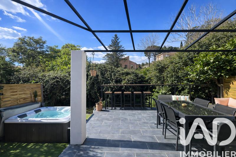 Maison - 95 m² - 4 pièces