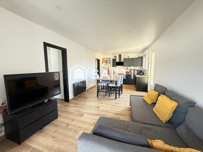 Maison - 73 m² - 4 pièces