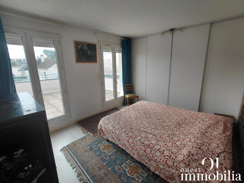 Maison - 177 m² - 8 pièces