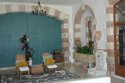 Demeure - 815 m² - 30 pièces