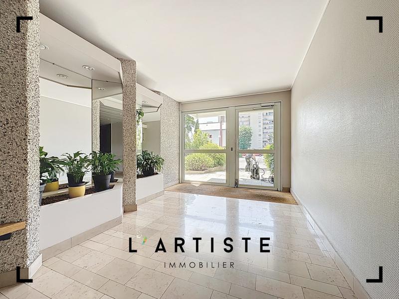 Appartement - 85 m² - 4 pièces