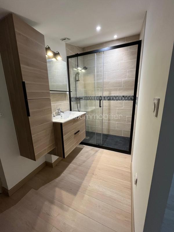 Maison - 121 m² - 6 pièces