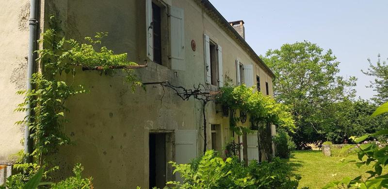 Maison - 210 m² - 6 pièces