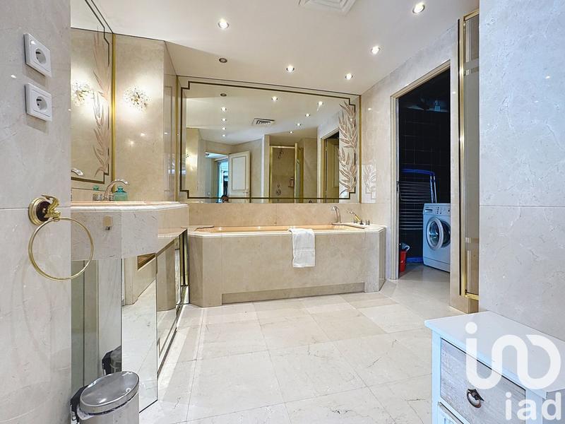 Appartement - 106 m² - 4 pièces