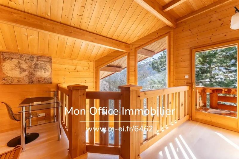 Châlet - 183 m² - 5 pièces