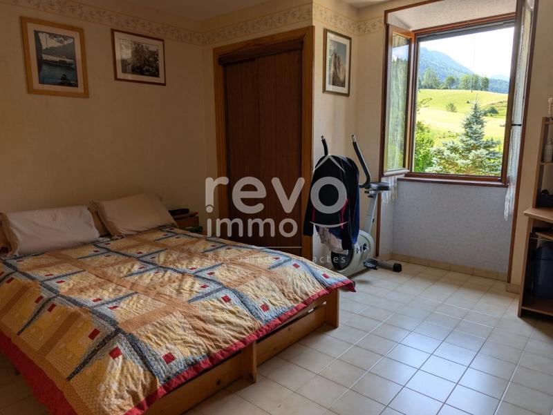 Maison - 180 m² - 7 pièces