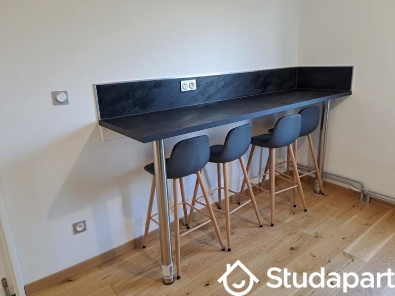 Chambre - 13 m² - 1 pièce