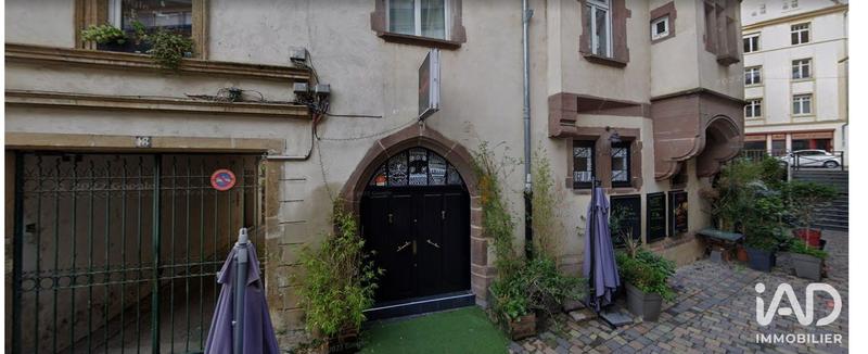 Local commercial - 127 m²